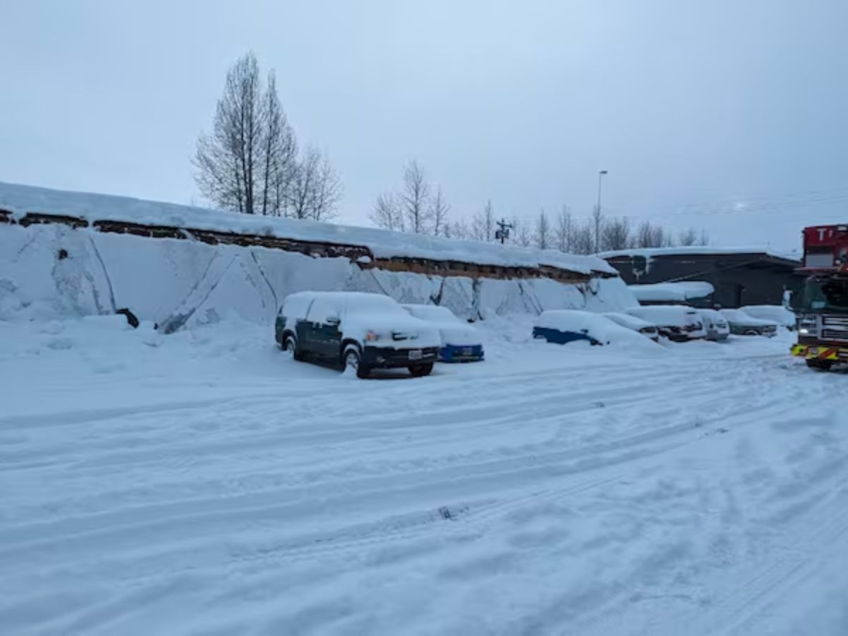 Two warming center facilities closed in Anchorage