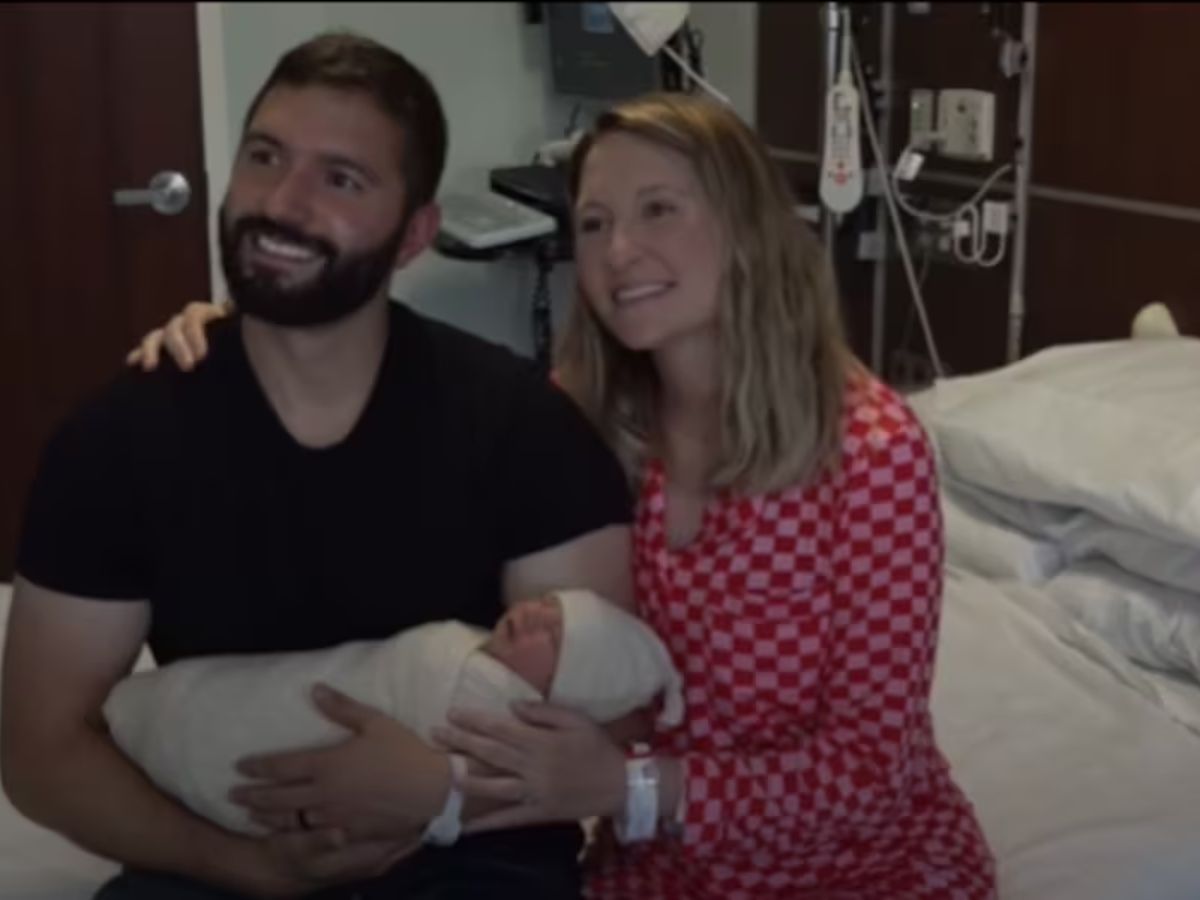 A Kentucky Couple Gets a Surprise Visitor Before Mother’s Day